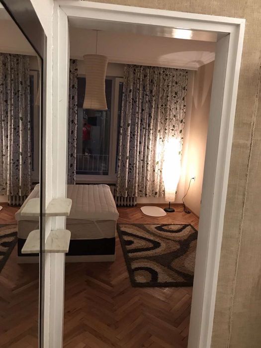 Дава се под наем Тристаен апартамент в София, Център - 87 кв.м за 867 € - Снимка #3