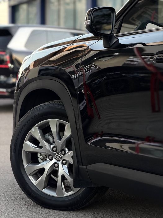 Toyota Highlander 2024 — 3