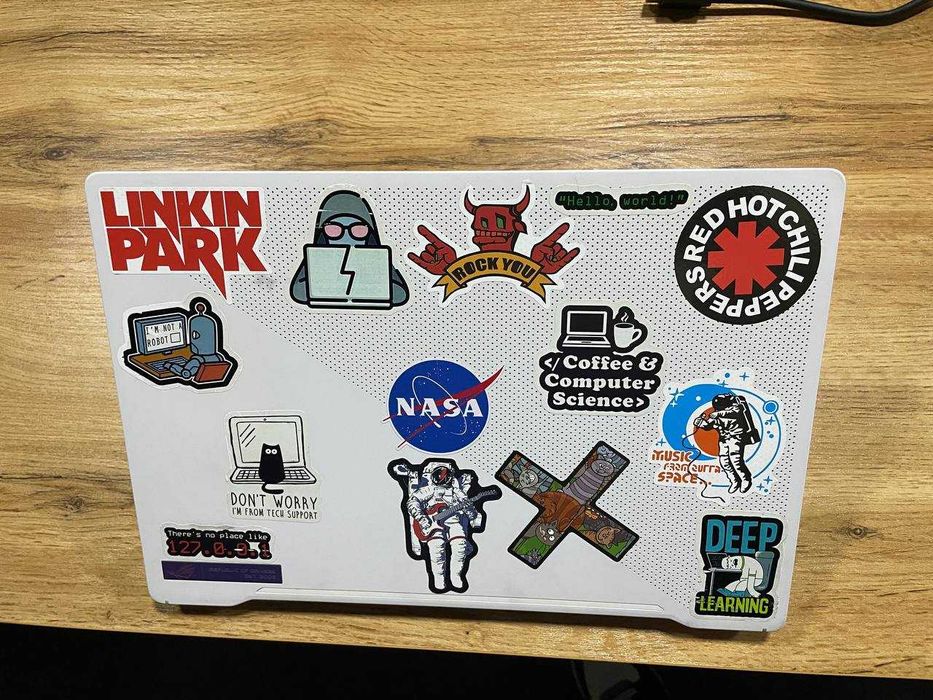 Asus Zephyrus G14 2021 (Есть деффект , читайте)