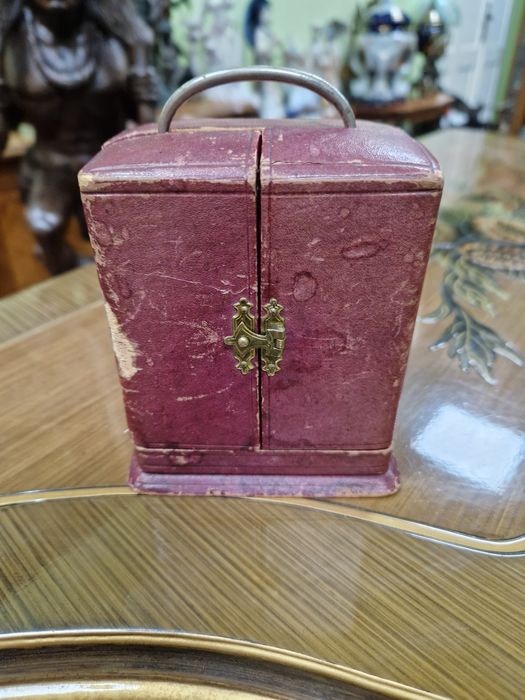 Рядък антикварен колекционерски каретен часовник Junghans