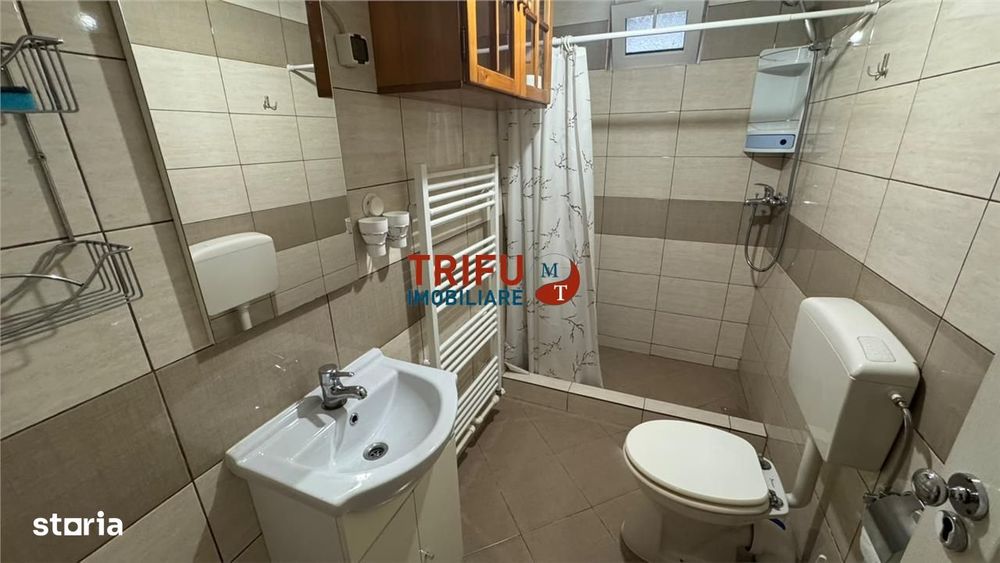 Apartament spatios cu 2 camere in vila, zona Centru, pretabil locuinta