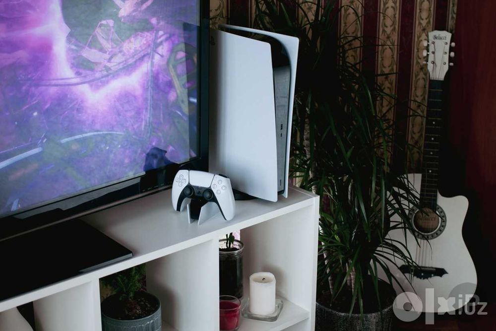 Продам PlayStation 5 Digital в полном комплекте.