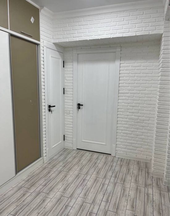 Ц-4.  Центр 2комн/3этаж. Кирпич. С обстановкой