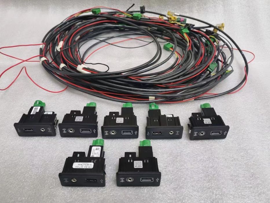 Mufa USB Carplay App Connect MIB VW Golf 7 7.5 Passat B8 5G0035222E J