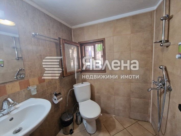 Продава се Хотел в с. Жеравна, Област Сливен - 3183 кв.м за 252 €/кв.м - Снимка #2