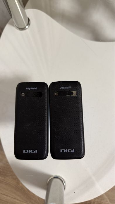 Telefon cu butoane DIGI