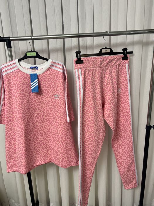 Compleu Adidas roz