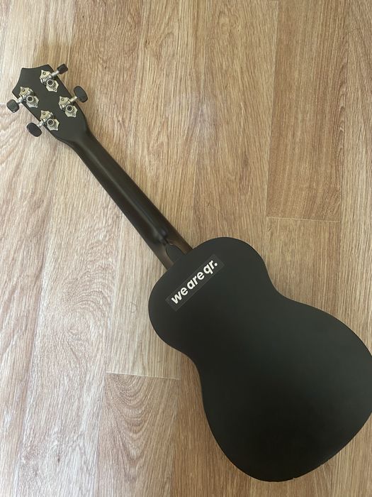 Укулеле Terris black