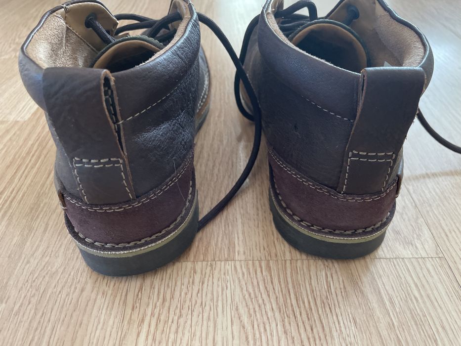 Оригинальные кожаные ботинки Clarks