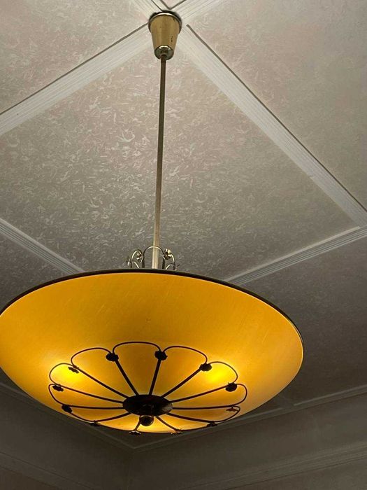 Старинная люстра