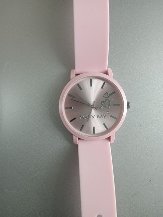 Часы наручные Mary kay