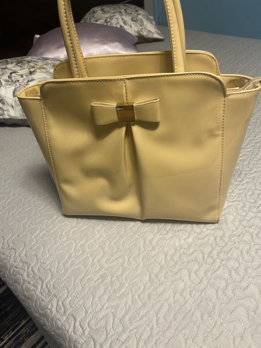 Нова Дамска чанта