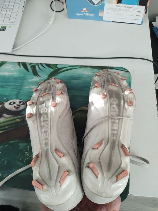 Бутонки Адидас сора