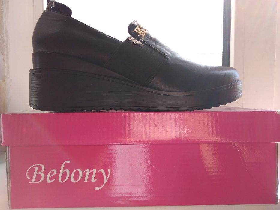 НОВЫЕ Женские КЛАССИЧЕСКИЕ Полуботинки-туфли из МОСКВЫ.