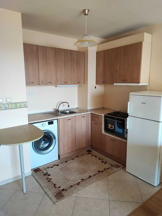 Дава се под наем Двустаен апартамент в Варна, Левски - 80 кв.м за 408 € - Снимка #3