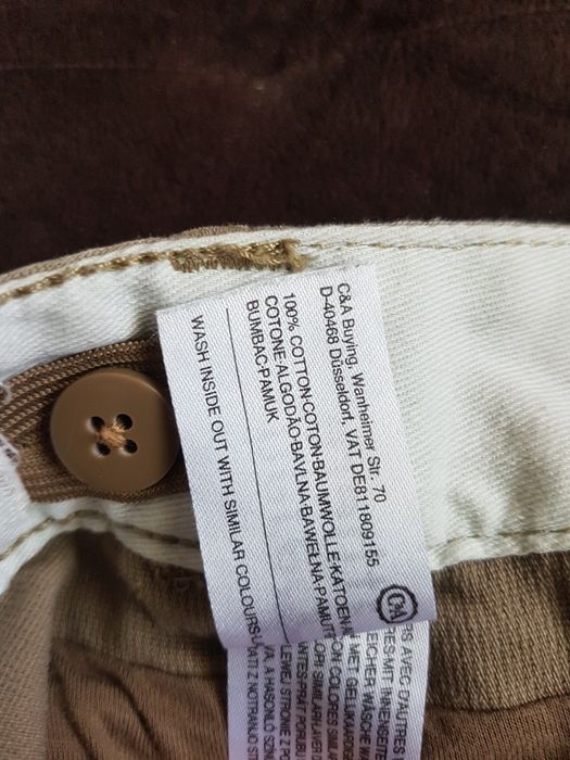 Продават се дънки Wrangler, Lee, Armani и панталон