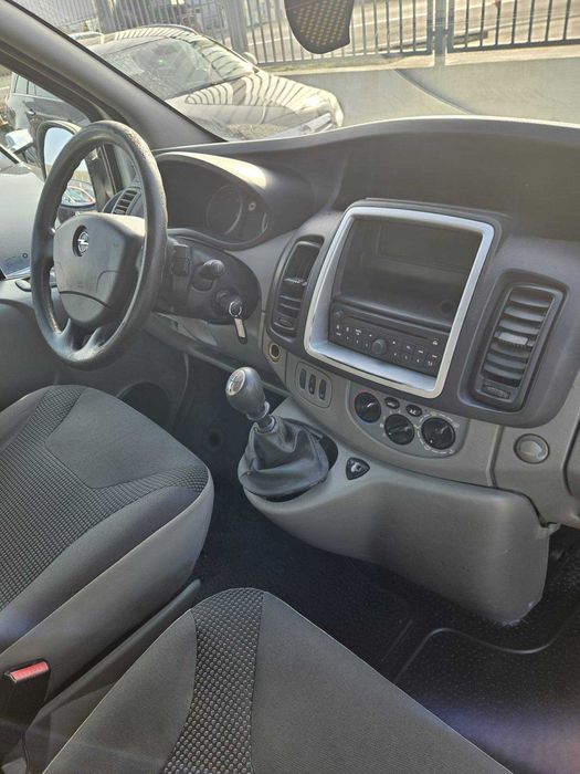 OPEL VIVARO 8+1 // 2.0 DIESEL 114cp // 2013 // RATE FIXE//AVANS ZERO