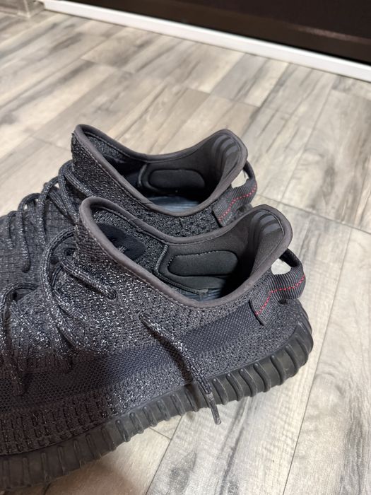 Adidasi Yeezy 350 Black Reflective