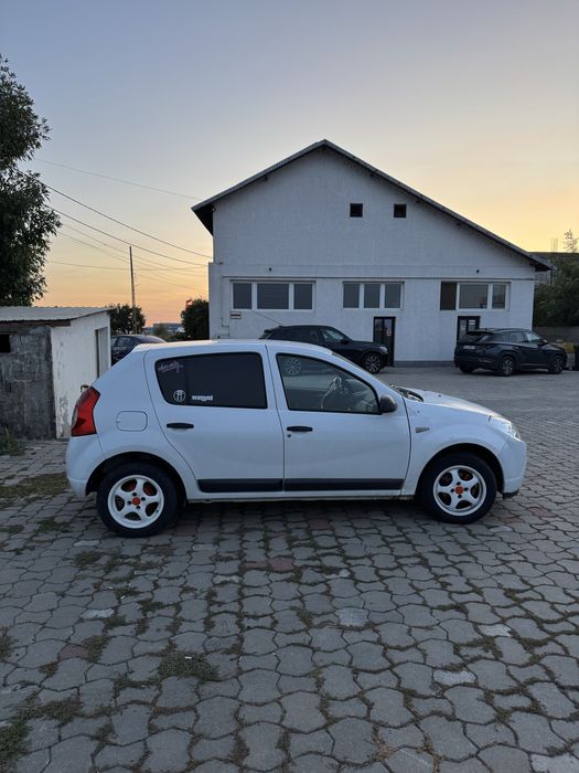 Dacia Sandero 1.2 GPL aer , servo