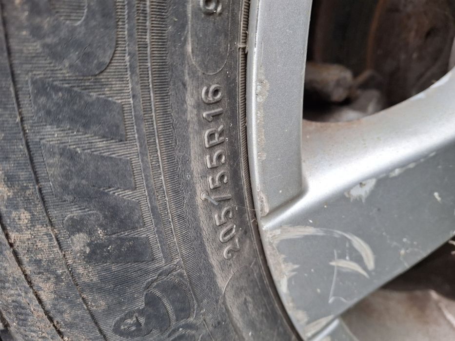 Продавам 4 бр. Лети джанти с гуми 16" от Пежо 307