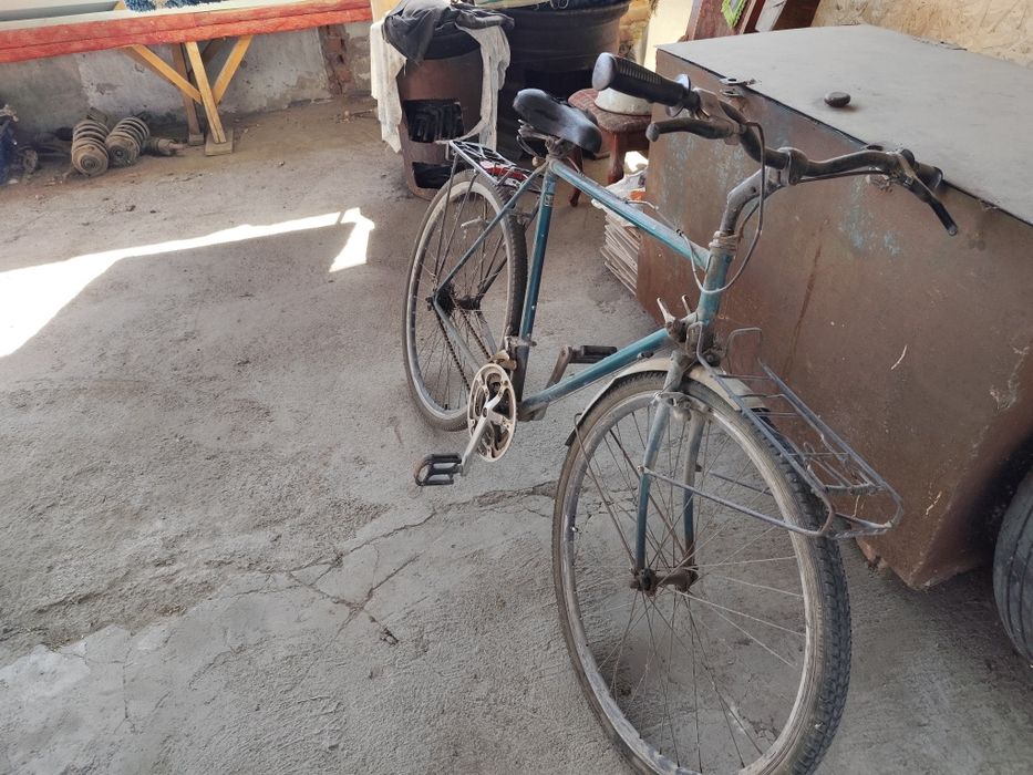 Велосипед в хорошем состояние