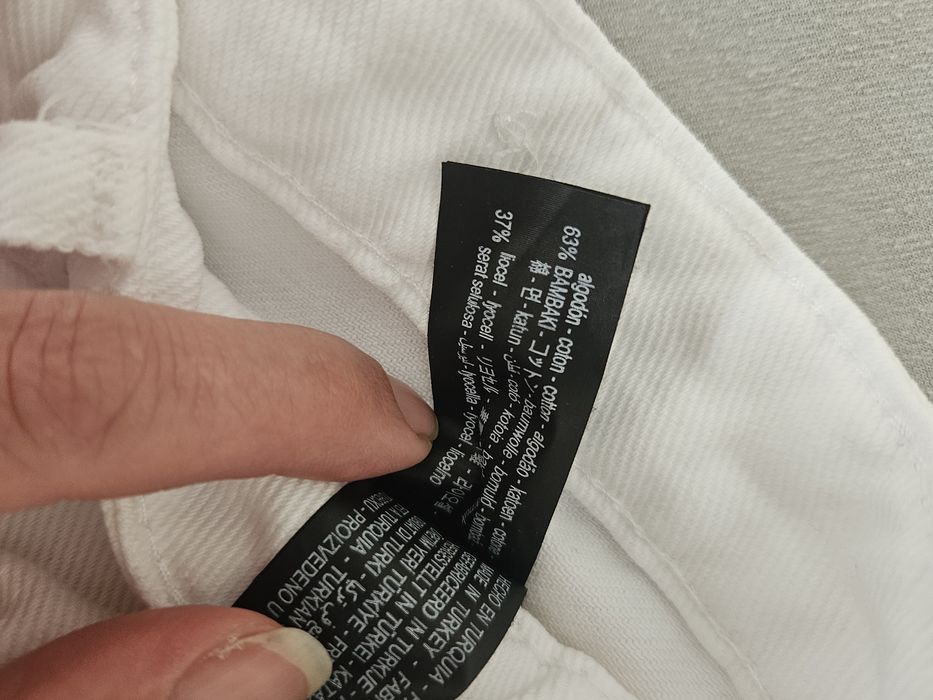 Blugi zara nr. 42
