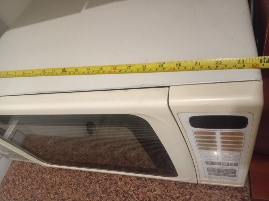 Продаётся микроволновая печь. Рабочий