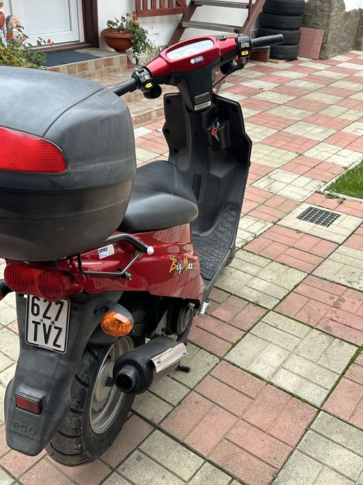 Vand scuter pgo (scooters)