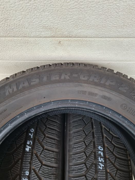 Зимни гуми 4 броя SEMPERIT MasterGrip2 205 60 R16 дот 4520