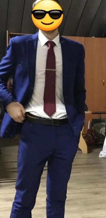 Продам 2 костюма (двойка и тройка)