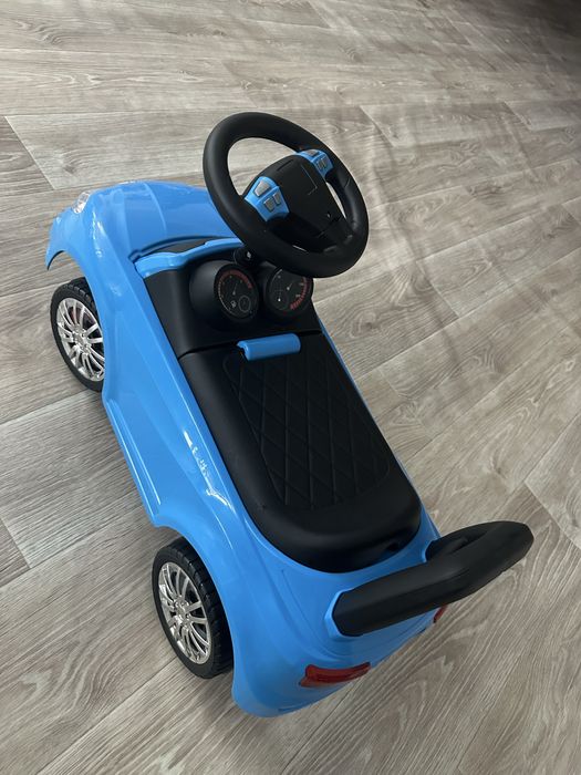 Продам детскую машинку