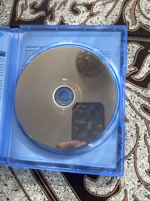 Resident Evil 7 диск за Ps4  запазен……….