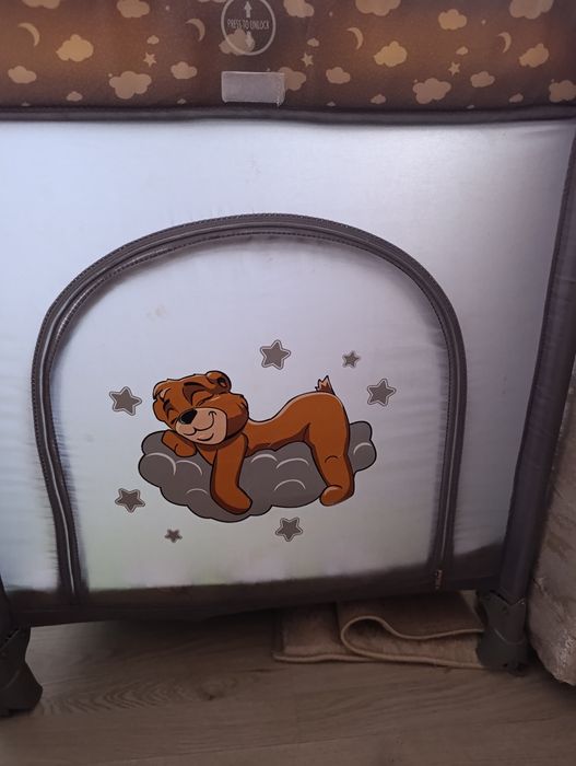 Детска кошара на две нива с включен матрак