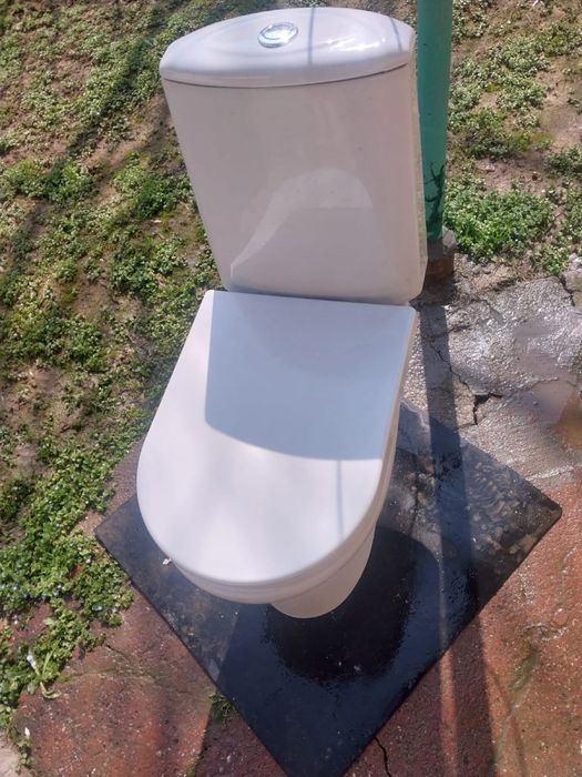 Унитаз в хорошем состоянии