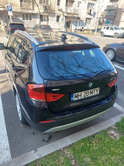 Vând BMW X1 sdrive