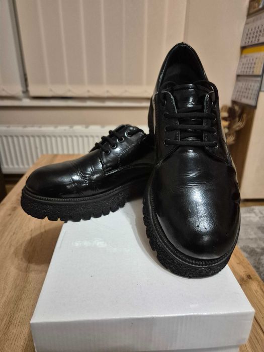 Дамски обувки -мокасини