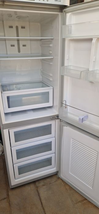 Продам холодильник Самсунг
