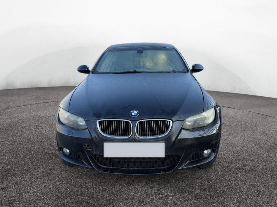 Dezmembrez BMW 335d E92 Bi-turbo 286cp,M Pack,Navi,Hi-Fi,Keyless,trapa