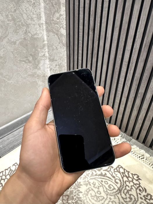 Iphone. 11 64           .