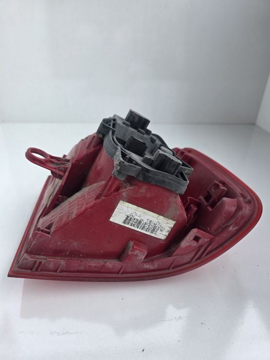 Ляв външен стоп Vw Touran 1T3