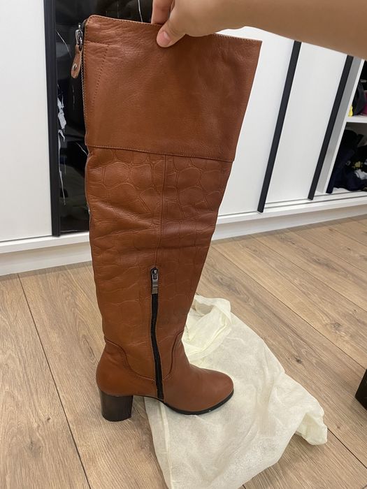 Женские кожаные сапоги