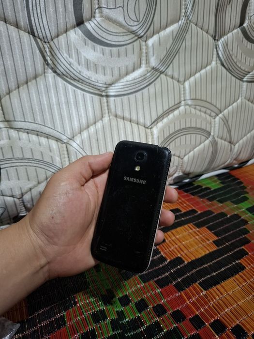 Galaxy S4 mini // black edition
