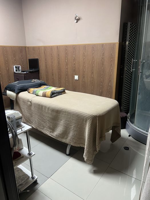 Сдаю в аренду кабинеты в салоне