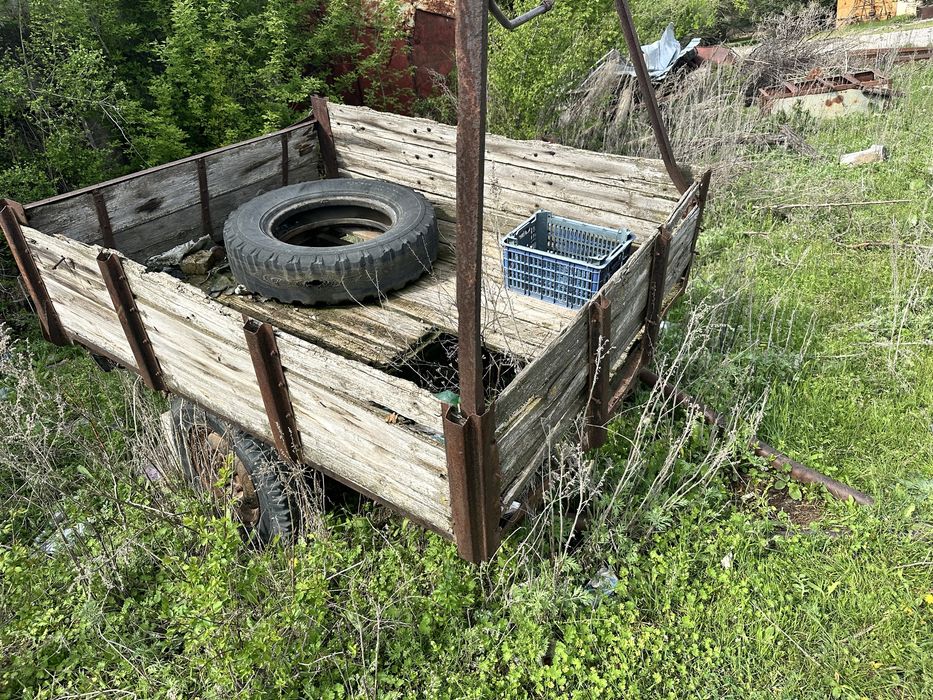 Одноосный тракторный прицеп