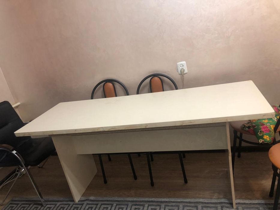 Стол обеденный кухонный