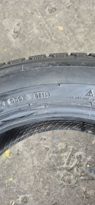 4 anvelope iarna ca noi Michelin 255/50/19.Pretul este pe bucata.