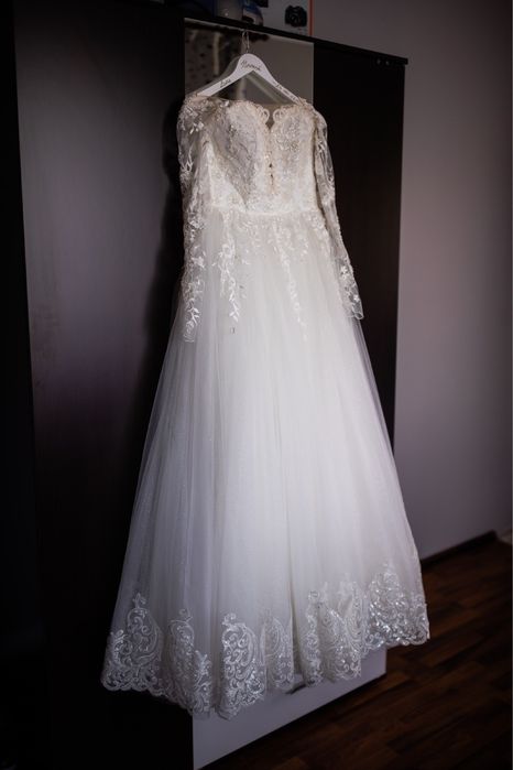 Vând rochie de mireasa