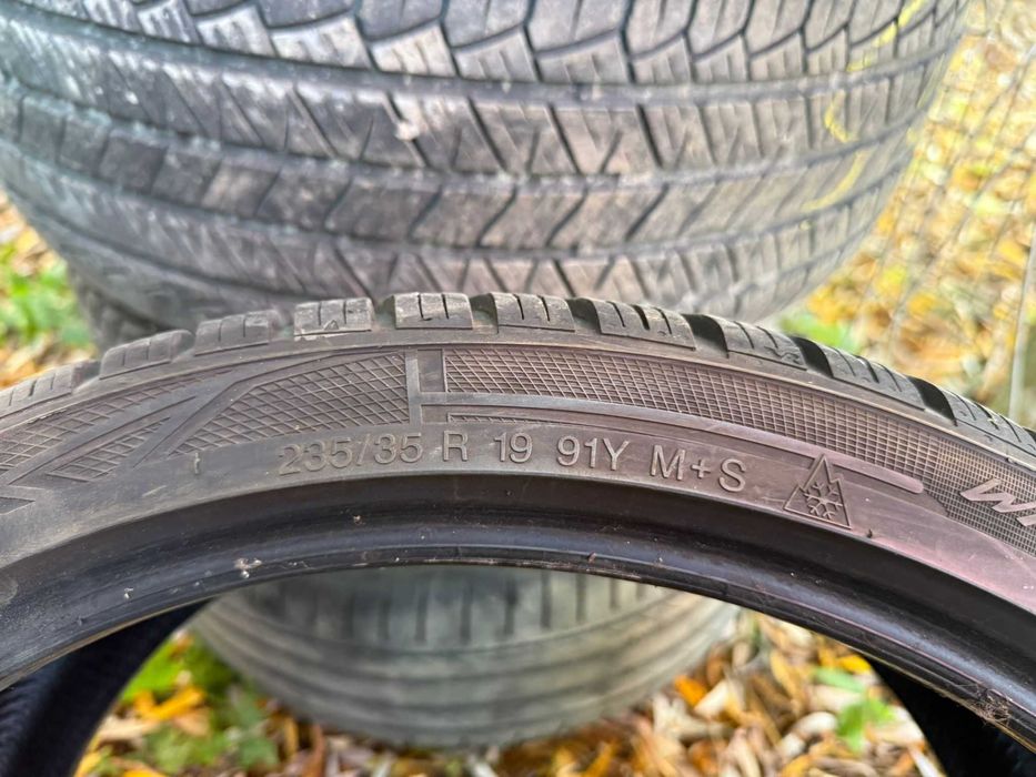 ANVELOPE iarna  235/35 R19