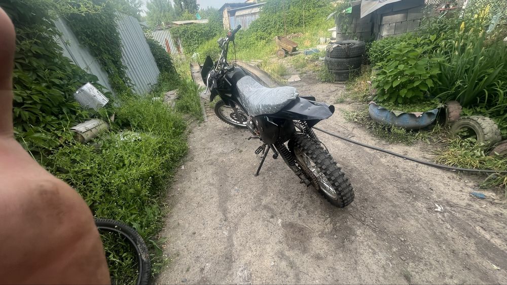Продам эндуро 150куб