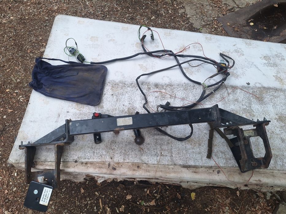 Теглич за Опел Мерива 2008